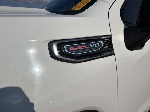 Used 2019 GMC Sierra 1500 AT4 w/ AT4 Premium Package AWD/4WD image 6