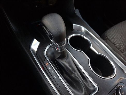 Certified 2023 Chevrolet Traverse LT image 14