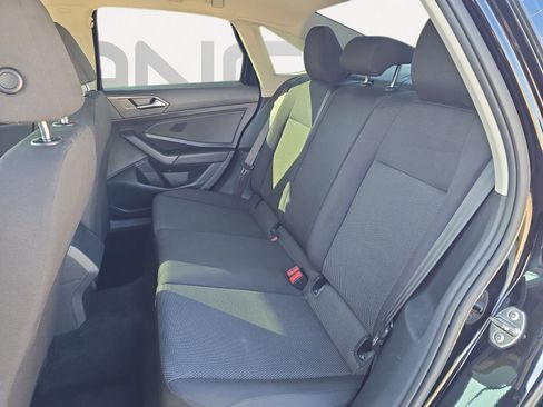 Used 2019 Volkswagen Jetta S image 19