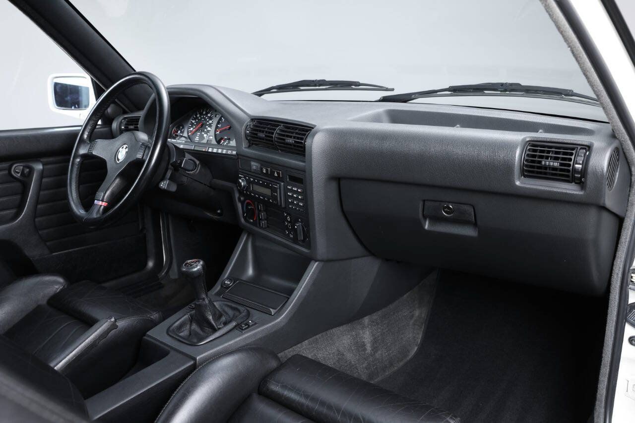 Used 1988 BMW M3 Coupe RWD image 65