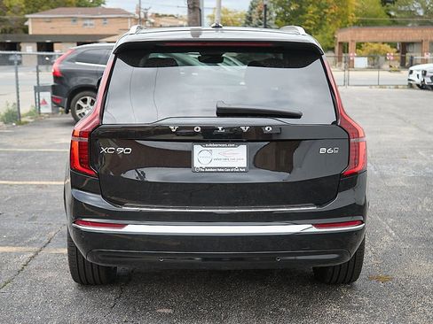New 2026 Volvo XC90 B6 Plus w/ Protection Package Premier image 8