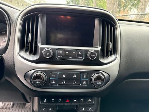 Used 2018 Chevrolet Colorado ZR2 w/ ZR2 Midnight Special Edition image 23