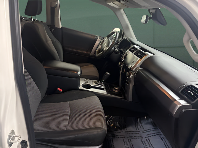 Used 2022 Toyota 4Runner SR5 AWD/4WD image 15