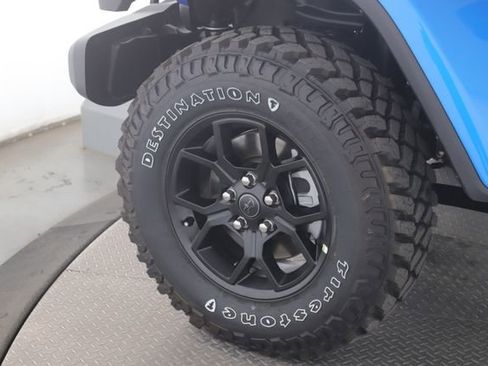 Used 2026 Jeep Gladiator Willys image 13