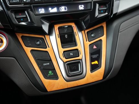 Used 2018 Honda Odyssey Elite image 25