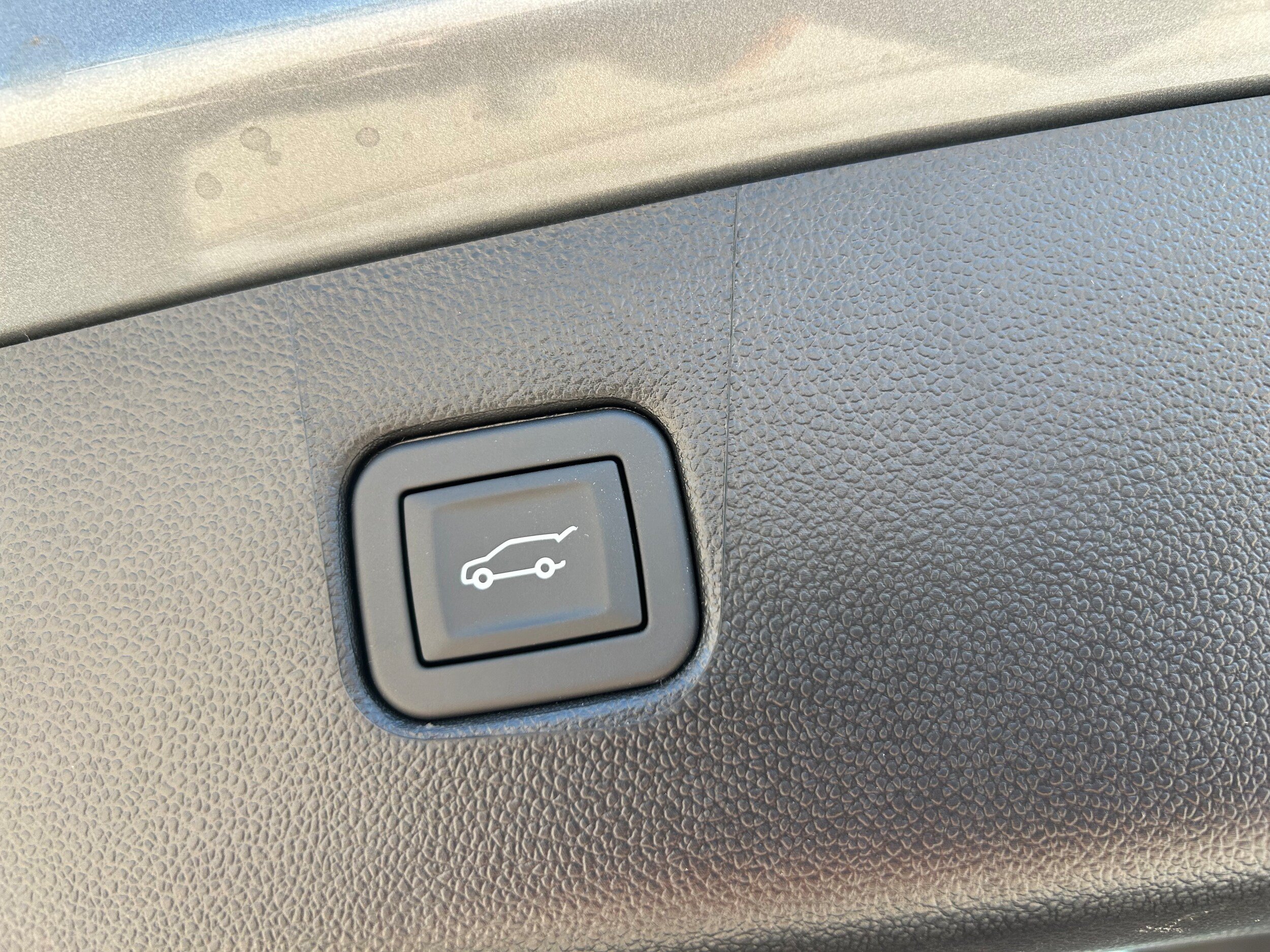 New 2026 Chevrolet Blazer LT w/ Sound & Technology Package FWD image 10