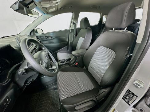 Certified 2022 Hyundai Kona SE image 19