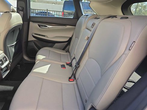 Certified 2023 INFINITI QX50 Luxe image 11