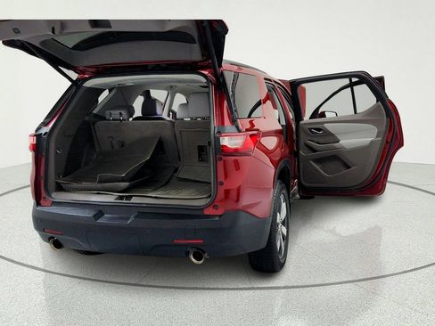 Used 2019 Chevrolet Traverse LT w/ LT Premium Package FWD image 12