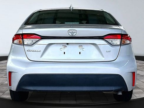 Used 2023 Toyota Corolla LE FWD image 5