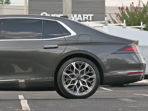 Used 2023 Genesis G90 3.5T AWD/4WD image 6