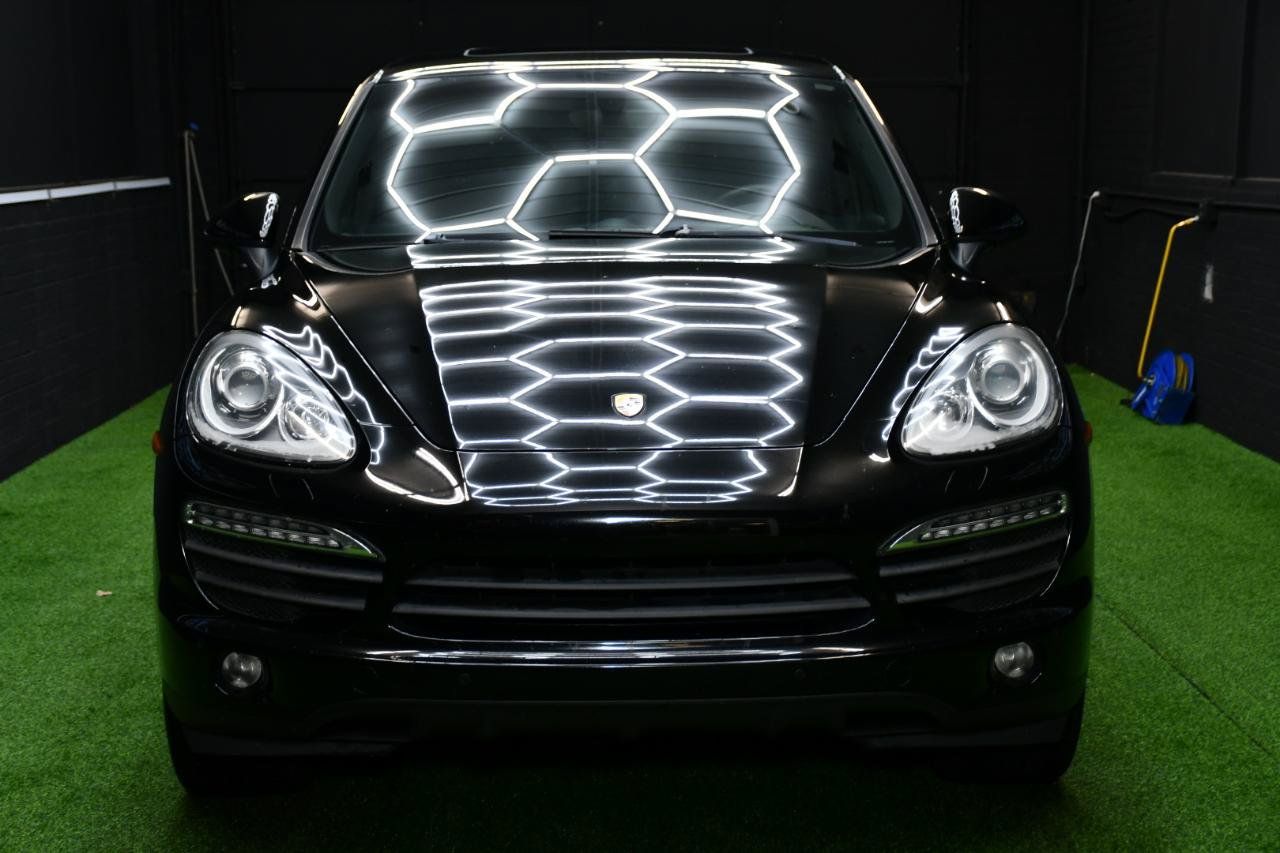 Used 2014 Porsche Cayenne S w/ Comfort Plus Package AWD/4WD image 9