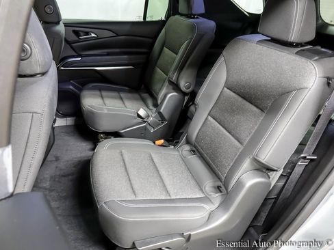 Used 2024 Chevrolet Traverse LT w/ LPO, Floor Liner Package image 11