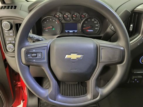 Used 2020 Chevrolet Silverado 1500 Custom w/ Custom Value Package image 2