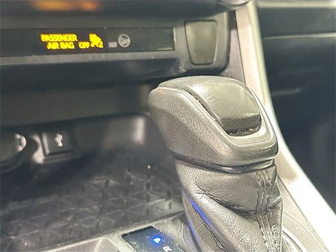 Used 2020 Toyota RAV4 LE image 18