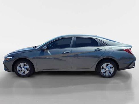 New 2026 Hyundai Elantra SE w/ Cargo Package FWD image 2