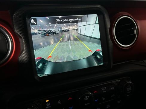Used 2021 Jeep Gladiator Rubicon image 18