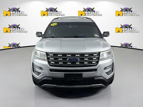 Used 2016 Ford Explorer XLT w/ Equipment Group 202A AWD/4WD image 2