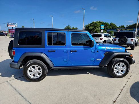 Used 2021 Jeep Wrangler Unlimited Sport AWD/4WD image 5