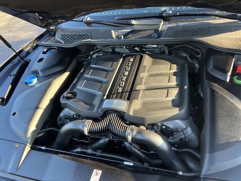 Used 2016 Porsche Cayenne GTS image 12