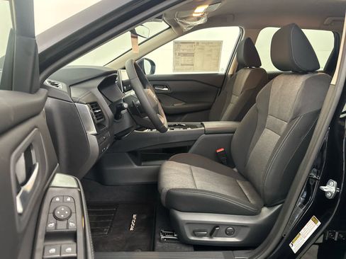 New 2026 Nissan Rogue SV image 10