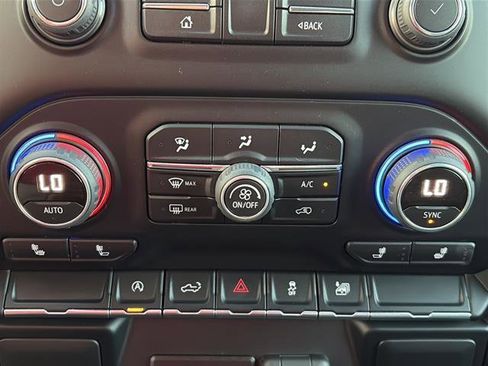 Certified 2022 Chevrolet Silverado 1500 LT image 21