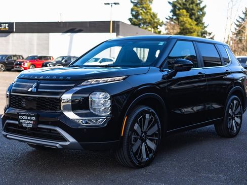 New 2026 Mitsubishi Outlander SE image 5