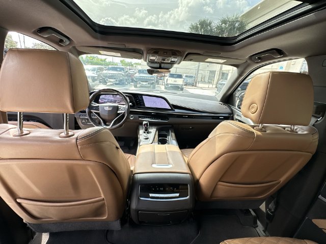 Certified 2023 Cadillac Escalade Premium Luxury w/ Performance Package AWD/4WD image 13