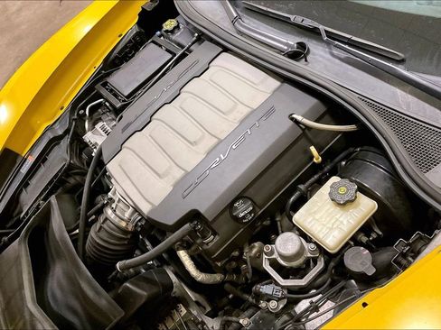 Used 2014 Chevrolet Corvette Stingray Convertible w/ 2LT Preferred Equipment Group image 30