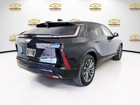 Used 2024 Cadillac Lyriq Sport RWD image 7