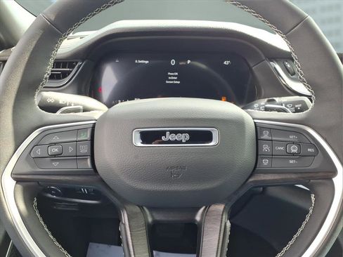 New 2026 Jeep Grand Cherokee Limited w/ Limited Altitude Package AWD/4WD image 21
