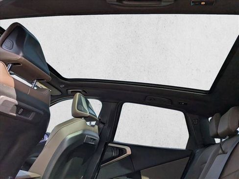 Used 2025 BMW X3 xDrive30i w/ Convenience Package image 19