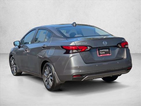 Used 2021 Nissan Versa SV image 8