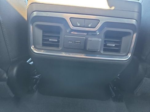 Used 2020 GMC Sierra 1500 AT4 w/ AT4 Premium Package AWD/4WD image 12