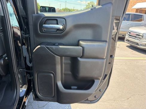 Used 2022 Chevrolet Silverado 1500 LT AWD/4WD image 15
