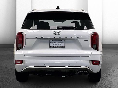 Used 2022 Hyundai Palisade Calligraphy image 3