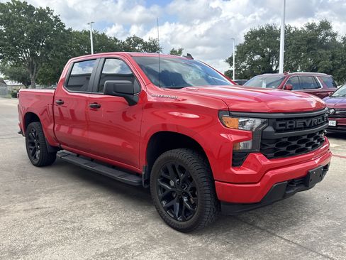 Used 2025 Chevrolet Silverado 1500 Custom RWD image 16