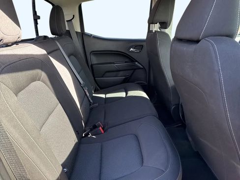 Used 2018 Chevrolet Colorado LT w/ LT Convenience Package image 30