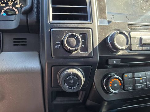 Used 2017 Ford F150 XL w/ Equipment Group 101A Mid AWD/4WD image 58