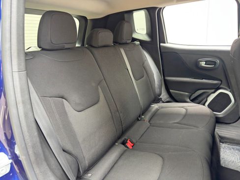 Used 2019 Jeep Renegade Sport w/ Sport Appearance Group image 31