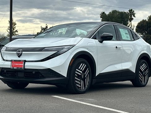 New 2026 Nissan Leaf SV+ FWD image 8