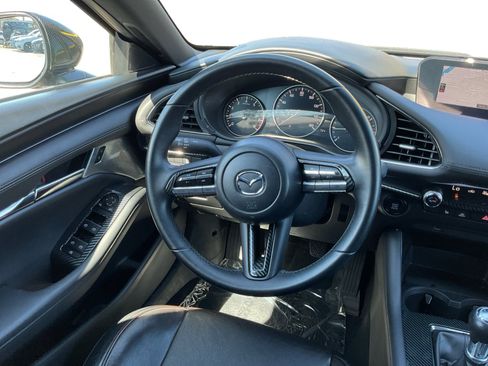 Used 2021 MAZDA MAZDA3 s FWD image 11