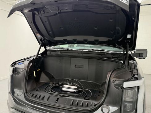 Used 2023 Ford F150 Lightning Lariat image 51