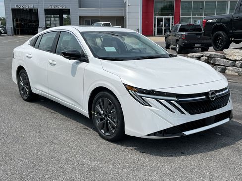 New 2026 Nissan Sentra SL FWD image 1