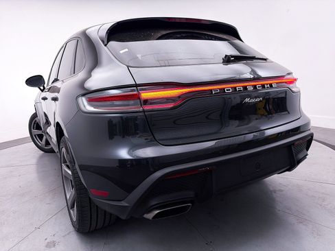 Used 2024 Porsche Macan image 4