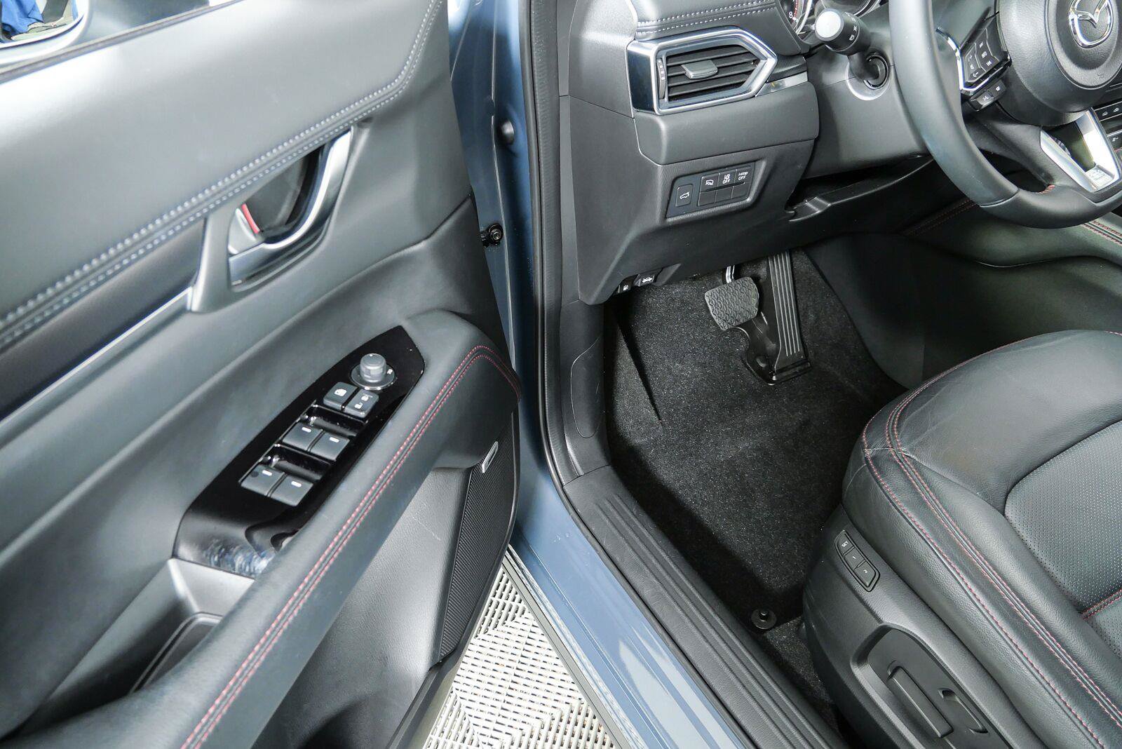 Used 2024 MAZDA CX-5 Carbon Edition AWD/4WD image 8