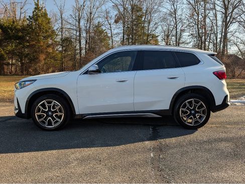 Used 2023 BMW X1 xDrive28i w/ Convenience Package AWD/4WD image 8