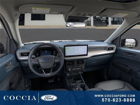 New 2025 Ford Maverick Lariat w/ Black Appearance Package image 9