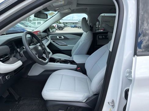 New 2026 Ford Explorer Platinum AWD/4WD image 13
