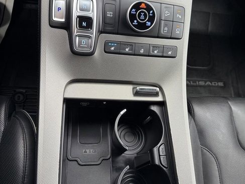 Used 2022 Hyundai Palisade Calligraphy image 24